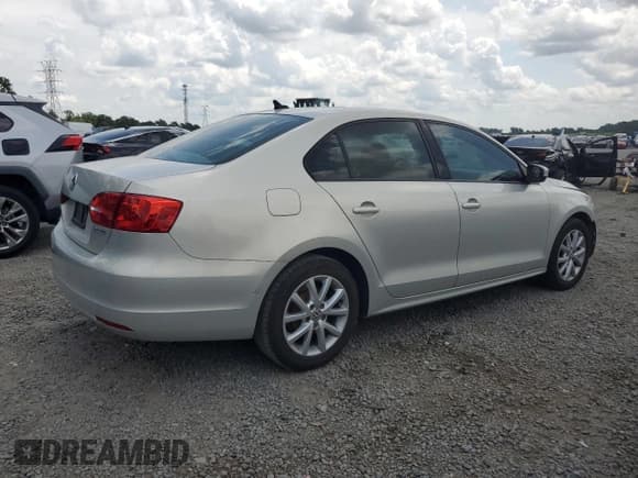 ✅ 2011 Volkswagen Jetta SE • VIN: 3VWDX7AJ0BM319621 • Lot: 58808615. Listed on Copart with 65,829 mi. Free auction sales archive from the USA and detailed vehicle history report at DreamBid. Image 3.
