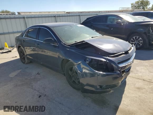 ✅ 2010 Chevrolet Malibu 1LS • VIN: 1G1ZB5EB6AF196056 • Lot: 89739015. Wystawiony na Copart z przebiegiem 140 860 mil. Bezpłatny archiwum sprzedaży aukcyjnych z USA i szczegółowy raport historii pojazdu na DreamBid. Zdjęcie 4.