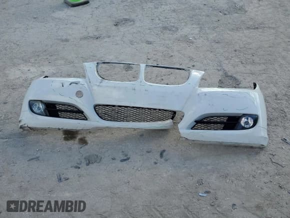 ✅ 2009 BMW 3 Series 328i • VIN: WBAPH57599NL77770 • Lot: 92892445. Listed on Copart with 66,122 mi. Free auction sales archive from the USA and detailed vehicle history report at DreamBid. Image 12.