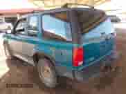 1994 Ford Explorer Eddie Bauer z VIN 1FMCU22X2RUC98656, wystawiony jako IAAI lot #41775781 z przebiegiem 140 598 mil mil oraz . Historia ofert i sprzedaży dostępna na DreamBid. Obrazek 3.