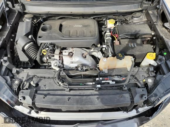 ✅ 2019 Jeep Cherokee Limited • VIN: 1C4PJLDN7KD370103 • Lot: 80406065. Listed on Copart with 105,951 mi. Free auction sales archive from the USA and detailed vehicle history report at DreamBid. Image 12.