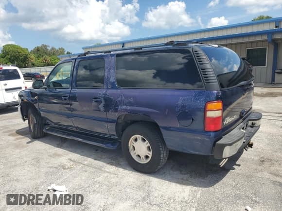 ✅ 2002 GMC Yukon XL SLE • VIN: 3GKEC16Z82G338645 • Lot: 71976544. Wystawiony na Copart z przebiegiem 233 784 mil. Bezpłatny archiwum sprzedaży aukcyjnych z USA i szczegółowy raport historii pojazdu na DreamBid. Zdjęcie 2.