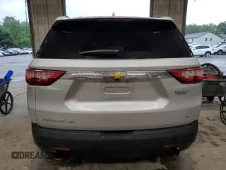 ✅ 2020 Chevrolet Traverse LT Cloth • VIN: 1GNEVGKW2LJ199561 • Lot: 66711394. Wystawiony na Copart z przebiegiem Nie podano. Bezpłatny archiwum sprzedaży aukcyjnych z USA i szczegółowy raport historii pojazdu na DreamBid. Zdjęcie 6.
