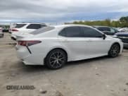 ✅ 2022 Toyota Camry SE • VIN: 4T1T11AK2NU037028 • Лот: 84426955. Опубликован ранее на Copart с пробегом 69 954 миль. Бесплатный доступ к архиву аукционных продаж из США и подробный отчёт об истории автомобиля на DreamBid. Изображение 3.
