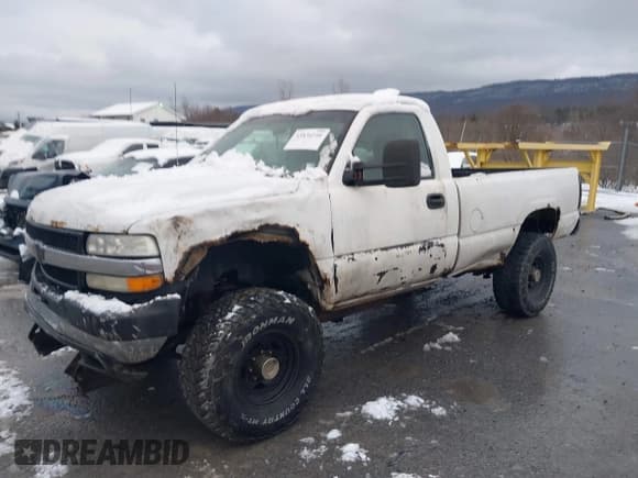 ✅ 2002 Chevrolet Silverado 2500HD LS • VIN: 1GCHK24U42E128110 • Lot: 43836246. Wystawiony na IAAI z przebiegiem Nie podano. Bezpłatny archiwum sprzedaży aukcyjnych z USA i szczegółowy raport historii pojazdu na DreamBid. Zdjęcie 2.