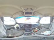 ✅ 2005 Chevrolet Suburban Z71 • VIN: 3GNFK16Z05G109536 • Лот: 46435445. Опубликован ранее на Copart с пробегом 319 814 миль. Бесплатный доступ к архиву аукционных продаж из США и подробный отчёт об истории автомобиля на DreamBid. Изображение 13.