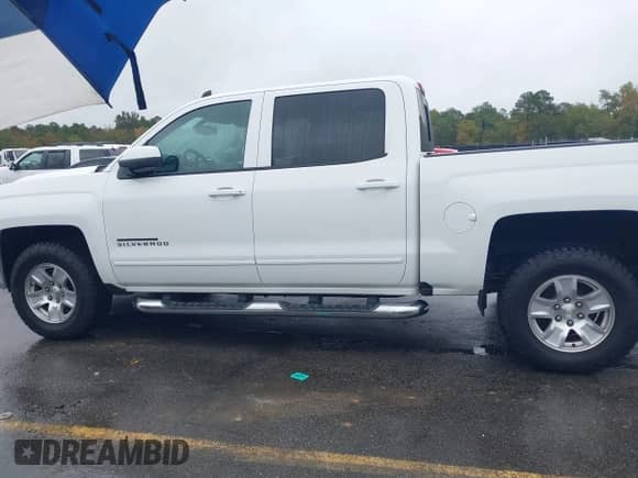 2018 Chevrolet Silverado 1500 LT с VIN 3GCPCREC0JG135232, выставлен на аукционе IAAI как лот 43527006 с пробегом 29 715 миль миль и . История ставок и продаж доступна на DreamBid. Изображение 14.