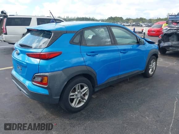 2018 Hyundai Kona SE with VIN KM8K12AA9JU147870, listed as a IAAI auction lot 43393304 with 62,014 mi miles and . Bid and sale history available at DreamBid. Image 4.