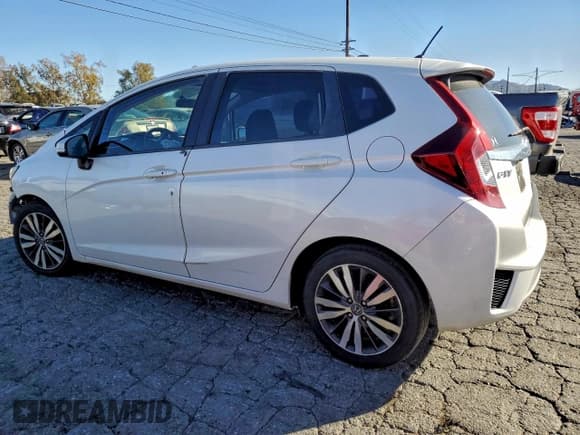 ✅ 2016 Honda Fit EX • VIN: JHMGK5H77GX027154 • Lot: 95766525. Listed on Copart with 118,884 mi. Free auction sales archive from the USA and detailed vehicle history report at DreamBid. Image 2.