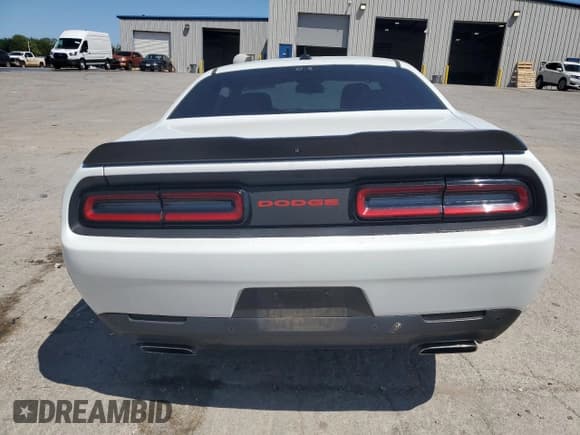 ✅ 2017 Dodge Challenger R/T • VIN: 2C3CDZBT1HH589164 • Лот: 54500425. Опубликован ранее на Copart с пробегом 52 686 миль. Бесплатный доступ к архиву аукционных продаж из США и подробный отчёт об истории автомобиля на DreamBid. Изображение 6.