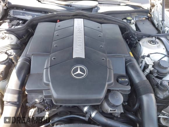 ✅ 2005 Mercedes-Benz SL 500 • VIN: WDBSK75F55F098924 • Lot: 42215237. Wystawiony na IAAI z przebiegiem 211 102 mil. Bezpłatny archiwum sprzedaży aukcyjnych z USA i szczegółowy raport historii pojazdu na DreamBid. Zdjęcie 10.