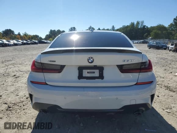 ✅ 2021 BMW 3 Series 330i xDrive • VIN: 3MW5R7J07M8B69279 • Lot: 84652945. Wystawiony na Copart z przebiegiem Nie podano. Bezpłatny archiwum sprzedaży aukcyjnych z USA i szczegółowy raport historii pojazdu na DreamBid. Zdjęcie 6.