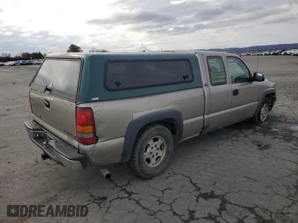 ✅ 1999 Chevrolet Silverado 1500 LS • VIN: 2GCEC19V2X1187838 • Lot: 91932605. Listed on Copart with 322,600 mi. Free auction sales archive from the USA and detailed vehicle history report at DreamBid. Image 3.