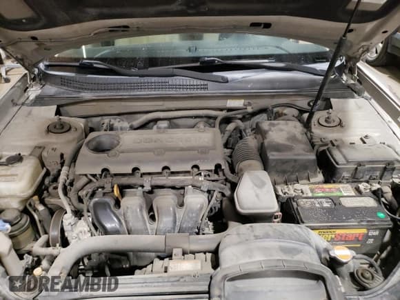 ✅ 2009 Hyundai Sonata GLS • VIN: 5NPET46C89H478334 • Lot: 82604985. Listed on Copart with 93,893 mi. Free auction sales archive from the USA and detailed vehicle history report at DreamBid. Image 11.