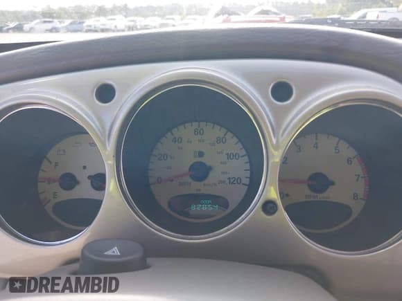 ✅ 2003 Chrysler PT Cruiser Limited • VIN: 3C8FY68B83T580132 • Lot: 42747489. Listed on IAAI with 82,854 mi. Free auction sales archive from the USA and detailed vehicle history report at DreamBid. Image 7.