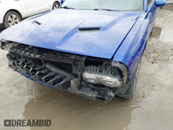 ✅ 2019 Dodge Challenger SXT • VIN: 2C3CDZGG6KH607239 • Lot: 42238314. Wystawiony na IAAI z przebiegiem 139 171 mil. Bezpłatny archiwum sprzedaży aukcyjnych z USA i szczegółowy raport historii pojazdu na DreamBid. Zdjęcie 6.