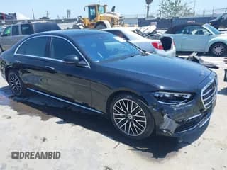✅ 2022 Mercedes-Benz S 580 • VIN: W1K6G7GB8NA137507 • Lot: 42577667. Wystawiony na IAAI z przebiegiem 12 053 mil. Bezpłatny archiwum sprzedaży aukcyjnych z USA i szczegółowy raport historii pojazdu na DreamBid. Zdjęcie 1.
