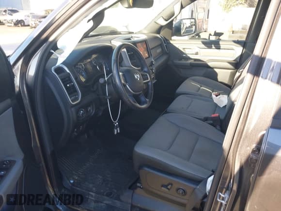 ✅ 2021 Ram 1500 Big Horn • VIN: 1C6RREBG3MN654074 • Lot: 43458425. Wystawiony na IAAI z przebiegiem 32 424 mil. Bezpłatny archiwum sprzedaży aukcyjnych z USA i szczegółowy raport historii pojazdu na DreamBid. Zdjęcie 18.