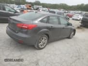 ✅ 2018 Ford Focus SE • VIN: 1FADP3FE6JL240919 • Лот: 71593025. Опубликован ранее на Copart с пробегом 110 260 миль. Бесплатный доступ к архиву аукционных продаж из США и подробный отчёт об истории автомобиля на DreamBid. Изображение 3.