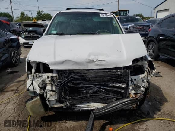 2005 Mercury Mariner Luxury с VIN 4M2YU56175DJ08419, выставлен на аукционе Copart как лот 69509144 с пробегом Не указан миль и Списание • Salvage title. История ставок и продаж доступна на DreamBid. Изображение 5.