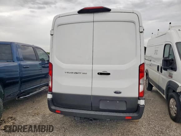 ✅ 2023 Ford Transit Cargo • VIN: 1FTBW9C89PKB88609 • Lot: 63399805. Wystawiony na Copart z przebiegiem 25 083 mil. Bezpłatny archiwum sprzedaży aukcyjnych z USA i szczegółowy raport historii pojazdu na DreamBid. Zdjęcie 6.
