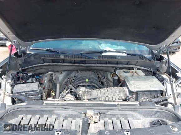 ✅ 2019 Chevrolet Silverado 1500 LT Trail Boss • VIN: 1GCPYFED9KZ260613 • Lot: 42157001. Wystawiony na IAAI z przebiegiem 99 039 mil. Bezpłatny archiwum sprzedaży aukcyjnych z USA i szczegółowy raport historii pojazdu na DreamBid. Zdjęcie 10.