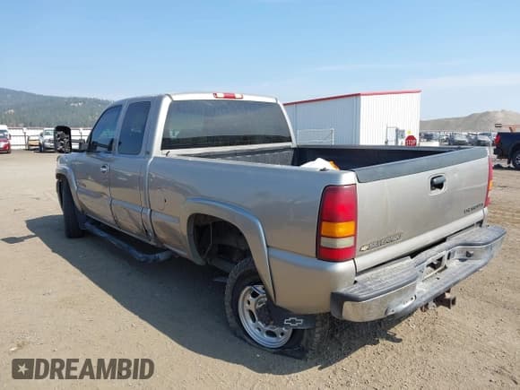 ✅ 2001 Chevrolet Silverado 2500HD LS • VIN: 1GCHC29141E210509 • Лот: 42960774. Опубликован ранее на IAAI с пробегом 186 506 миль. Бесплатный доступ к архиву аукционных продаж из США и подробный отчёт об истории автомобиля на DreamBid. Изображение 3.