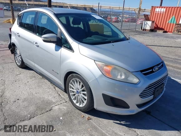 ✅ 2013 Ford C-Max SE • VIN: 1FADP5AU8DL504642 • Лот: 41547443. Опубликован ранее на IAAI с пробегом 137 237 миль. Бесплатный доступ к архиву аукционных продаж из США и подробный отчёт об истории автомобиля на DreamBid. Изображение 1.
