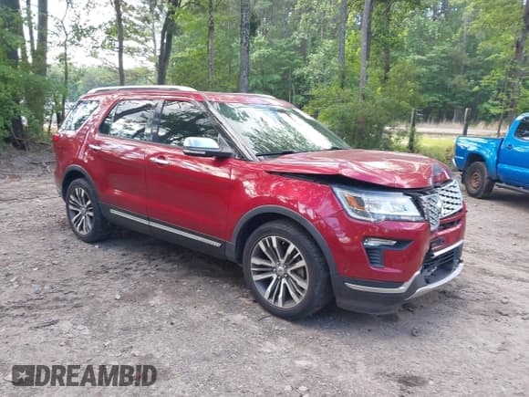 ✅ 2018 Ford Explorer Platinum • VIN: 1FM5K8HT5JGA45100 • Lot: 42382666. Wystawiony na IAAI z przebiegiem 86 203 mil. Bezpłatny archiwum sprzedaży aukcyjnych z USA i szczegółowy raport historii pojazdu na DreamBid. Zdjęcie 1.