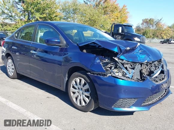 ✅ 2019 Nissan Sentra S • VIN: 3N1AB7AP0KY304170 • Lot: 43384524. Listed on IAAI with 140,776 mi. Free auction sales archive from the USA and detailed vehicle history report at DreamBid. Image 1.