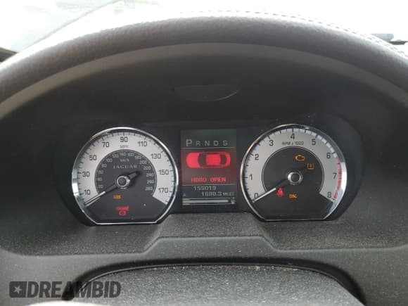 ✅ 2010 Jaguar XF Luxury • VIN: SAJWA0FA0AHR61970 • Lot: 70725545. Wystawiony na Copart z przebiegiem 159 019 mil. Bezpłatny archiwum sprzedaży aukcyjnych z USA i szczegółowy raport historii pojazdu na DreamBid. Zdjęcie 9.