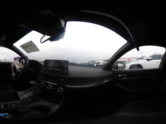 ✅ 2025 Honda Civic Sport • VIN: 19XFL2H83SE002715 • Lot: 41141510. Listed on IAAI with 2,276 mi. Free auction sales archive from the USA and detailed vehicle history report at DreamBid. Image 18.