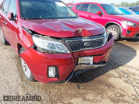 ✅ 2015 Kia Sorento SX Limited • VIN: 5XYKWDA74FG619438 • Лот: 42724294. Опубликован ранее на IAAI с пробегом 111 654 миль. Бесплатный доступ к архиву аукционных продаж из США и подробный отчёт об истории автомобиля на DreamBid. Изображение 6.