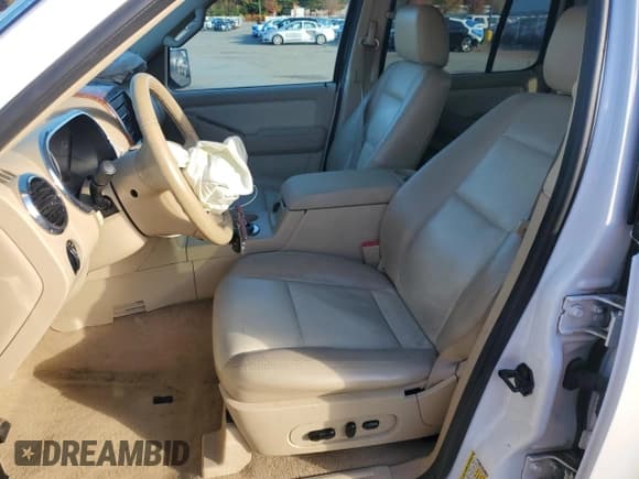 ✅ 2006 Ford Explorer Eddie Bauer • VIN: 1FMEU74E36UB17609 • Лот: 87197655. Опубликован ранее на Copart с пробегом Не указан. Бесплатный доступ к архиву аукционных продаж из США и подробный отчёт об истории автомобиля на DreamBid. Изображение 7.
