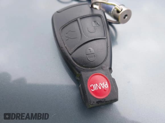 ✅ 2003 Mercedes-Benz SL 500 • VIN: WDBSK75F93F015394 • Лот: 42753451. Опубликован ранее на IAAI с пробегом 67 509 миль. Бесплатный доступ к архиву аукционных продаж из США и подробный отчёт об истории автомобиля на DreamBid. Изображение 11.