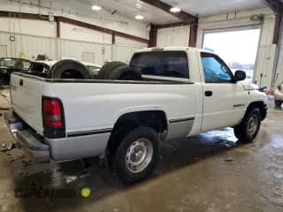 ✅ 2001 Dodge 1500 Work Special • VIN: 1B7HC16X31S689316 • Лот: 79426574. Опубликован ранее на Copart с пробегом 177 378 миль. Бесплатный доступ к архиву аукционных продаж из США и подробный отчёт об истории автомобиля на DreamBid. Изображение 3.