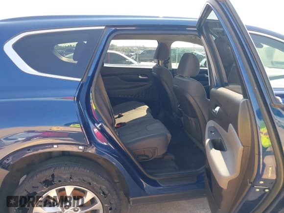 ✅ 2019 Hyundai Santa Fe SEL Plus • VIN: 5NMS33AD4KH064239 • Лот: 43142101. Опубликован ранее на IAAI с пробегом 117 811 миль. Бесплатный доступ к архиву аукционных продаж из США и подробный отчёт об истории автомобиля на DreamBid. Изображение 8.