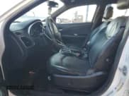 ✅ 2011 Chrysler 200 S • VIN: 1C3BC8FG2BN574841 • Lot: 80540855. Wystawiony na Copart z przebiegiem 190 007 mil. Bezpłatny archiwum sprzedaży aukcyjnych z USA i szczegółowy raport historii pojazdu na DreamBid. Zdjęcie 7.