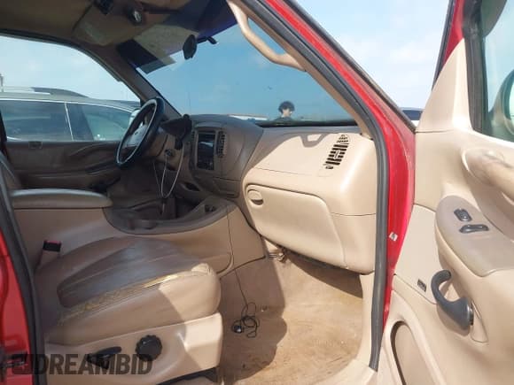 ✅ 1997 Ford Expedition XLT • VIN: 1FMFU18L6VLA26591 • Lot: 41500544. Listed on IAAI with 220,253 mi. Free auction sales archive from the USA and detailed vehicle history report at DreamBid. Image 5.