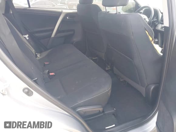 ✅ 2018 Toyota RAV4 XLE • VIN: 2T3WFREV5JW466294 • Lot: 41841436. Listed on IAAI with 132,150 mi. Free auction sales archive from the USA and detailed vehicle history report at DreamBid. Image 8.