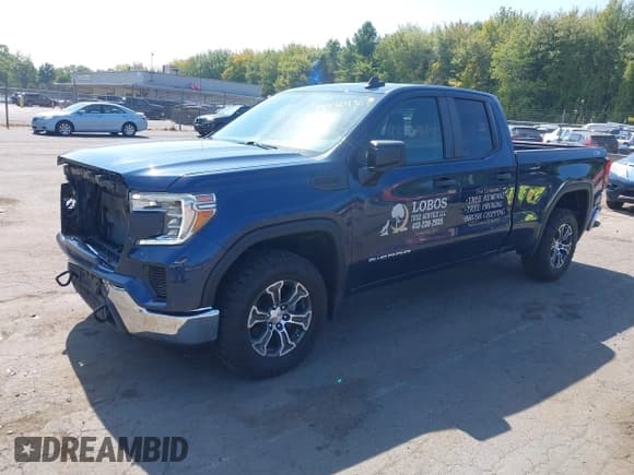 ✅ 2021 GMC Sierra 1500 • VIN: 1GTR9AEF5MZ303163 • Лот: 43201963. Опубликован ранее на IAAI с пробегом 65 195 миль. Бесплатный доступ к архиву аукционных продаж из США и подробный отчёт об истории автомобиля на DreamBid. Изображение 2.