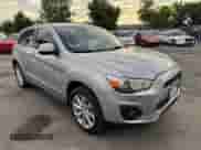 2014 Mitsubishi Outlander ES z VIN 4A4AP3AU3EE015226, wystawiony jako Copart lot #84725285 z przebiegiem 191 350 mil mil oraz Czysty tytuł • Clean title. Historia ofert i sprzedaży dostępna na DreamBid. Obrazek 1.