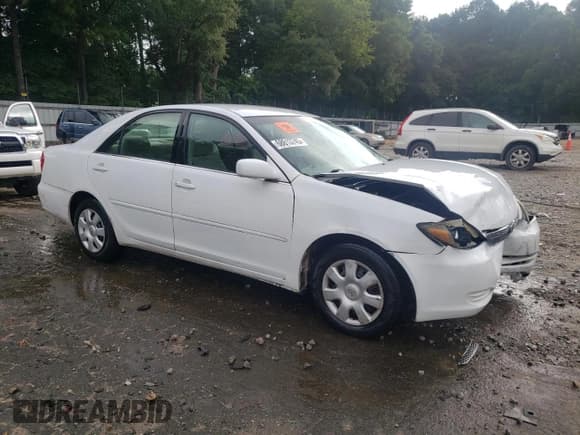 ✅ 2004 Toyota Camry LE • VIN: 4T1BE32KX4U313075 • Лот: 68613745. Опубликован ранее на Copart с пробегом 264 224 миль. Бесплатный доступ к архиву аукционных продаж из США и подробный отчёт об истории автомобиля на DreamBid. Изображение 4.