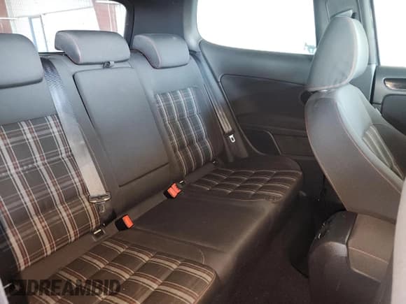 ✅ 2010 Volkswagen Golf GTI • VIN: WVWFD7AJ7AW231426 • Лот: 87228605. Опубликован ранее на Copart с пробегом 122 404 миль. Бесплатный доступ к архиву аукционных продаж из США и подробный отчёт об истории автомобиля на DreamBid. Изображение 10.