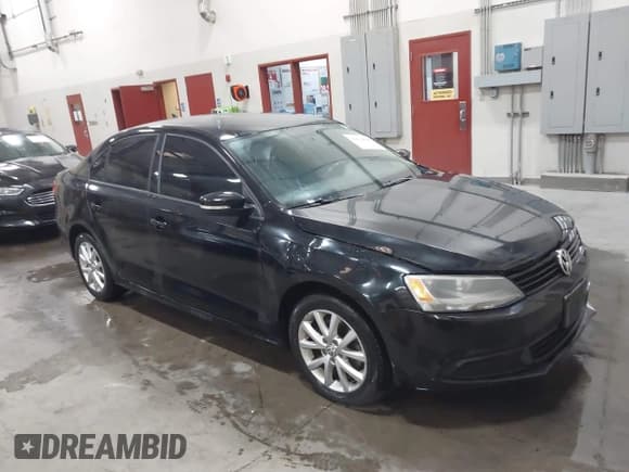 ✅ 2012 Volkswagen Jetta SE • VIN: 3VWDP7AJ7CM316782 • Лот: 43674349. Опубликован ранее на IAAI с пробегом 94 397 миль. Бесплатный доступ к архиву аукционных продаж из США и подробный отчёт об истории автомобиля на DreamBid. Изображение 1.
