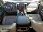 2010 Dodge 1500 Laramie z VIN 1D7RB1CT3AS179854, wystawiony jako Copart lot #76487844 z przebiegiem 201 265 mil mil oraz Szkoda całkowita • Salvage title. Historia ofert i sprzedaży dostępna na DreamBid. Obrazek 8.