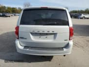✅ 2019 Dodge Grand Caravan SE • VIN: 2C4RDGBG1KR749722 • Lot: 86532735. Wystawiony na Copart z przebiegiem 85 909 mil. Bezpłatny archiwum sprzedaży aukcyjnych z USA i szczegółowy raport historii pojazdu na DreamBid. Zdjęcie 6.