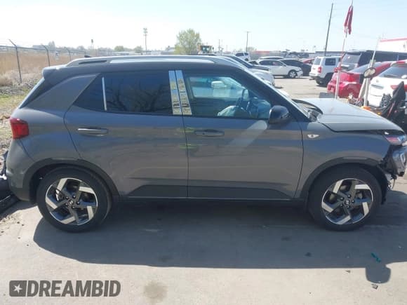 ✅ 2022 Hyundai Venue SEL • VIN: KMHRC8A34NU193027 • Lot: 42003432. Listed on IAAI with 16,393 mi. Free auction sales archive from the USA and detailed vehicle history report at DreamBid. Image 14.