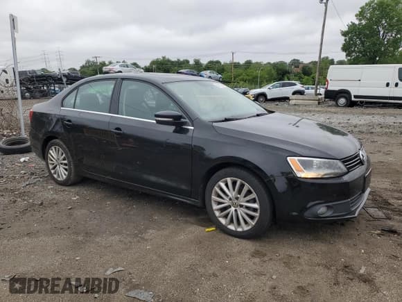 ✅ 2012 Volkswagen Jetta SEL • VIN: 3VWLP7AJ7CM421818 • Лот: 58116055. Опубликован ранее на Copart с пробегом 212 437 миль. Бесплатный доступ к архиву аукционных продаж из США и подробный отчёт об истории автомобиля на DreamBid. Изображение 4.