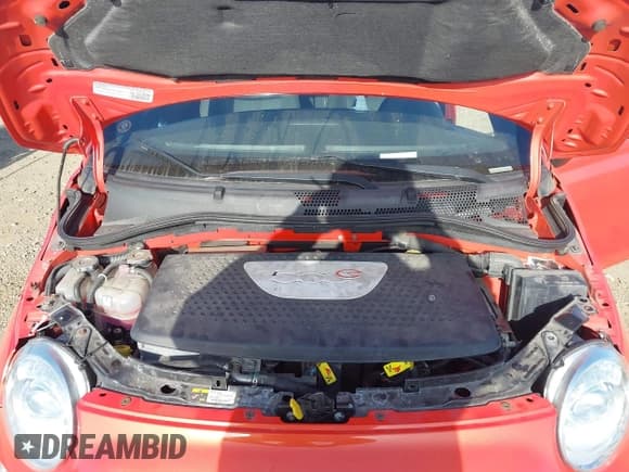 ✅ 2014 FIAT 500e • VIN: 3C3CFFGE3ET245079 • Lot: 42099527. Listed on IAAI with 47,088 mi. Free auction sales archive from the USA and detailed vehicle history report at DreamBid. Image 10.